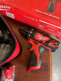 Milwaukee M12 12V 3/8 in. Drill Kit TWO 1.5Ah Batteries Charger & Bag 2407-22 Q476X9