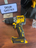 LIGHTLY USED Dewalt 20V XR Compact Cordless 1/2 in. Hammer Drill (Tool Only) & Bag Q457X9