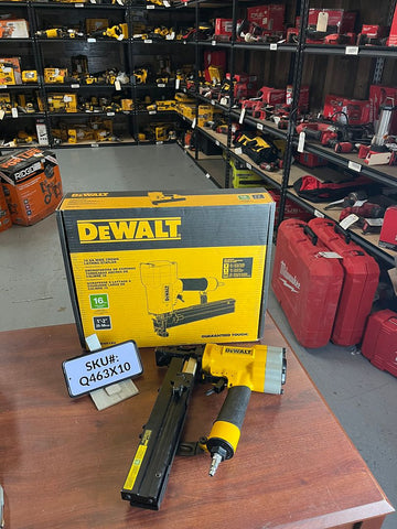 USED Dewalt Pneumatic 16-Gauge 1 in. Crown Lathing Stapler DW451S2