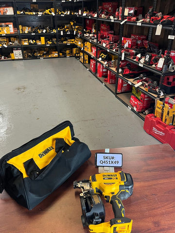 Dewalt 20V 15-Degree Cordless Roofing Nailer (Tool Only) & Bag