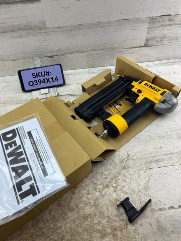 NO HARD CASE Dewalt 18-Gauge Pneumatic Brad Nailer